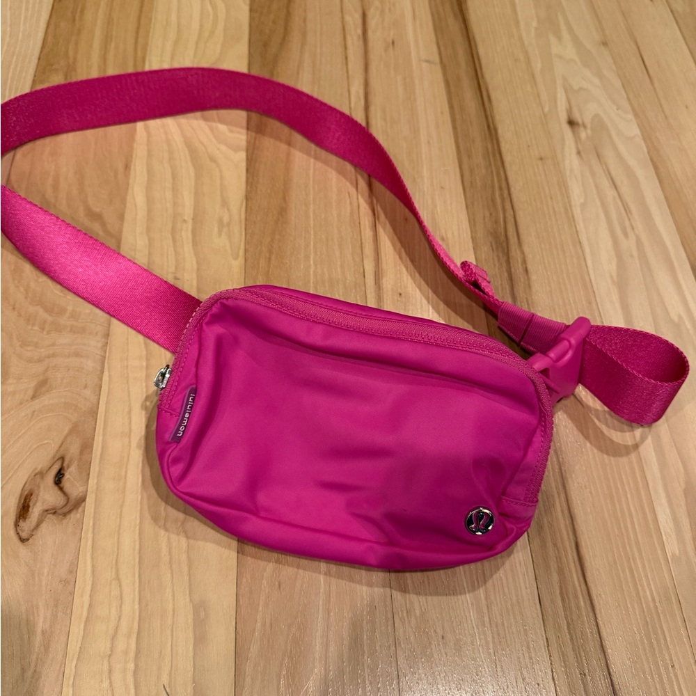 Lululemon Sonic Pink Belt Bag! - Picture 1 of 4